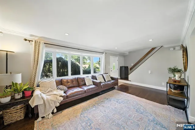 $850,000 | 36 Alyson Place, Bloomfield, NJ 07003