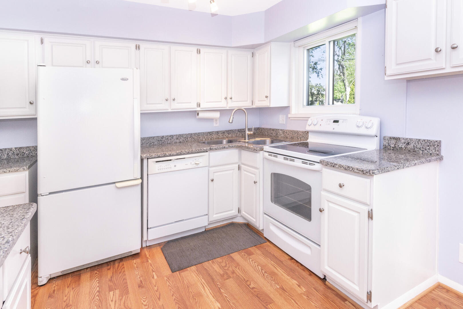 2317 Yorkshire Road Ann Arbor, MI 48104 - Photo 11 of 59 024_44