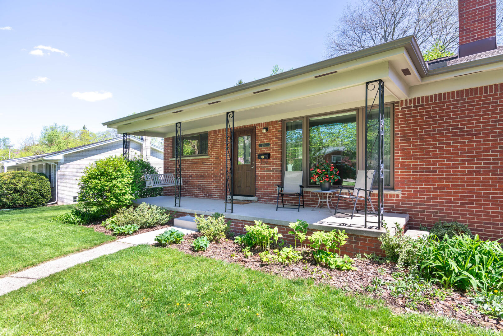 2317 Yorkshire Road Ann Arbor, MI 48104 - Photo 3 of 59 004_15