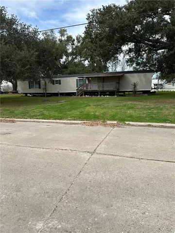 $1,200 | 130 North Street, Port Sulphur, LA 70083