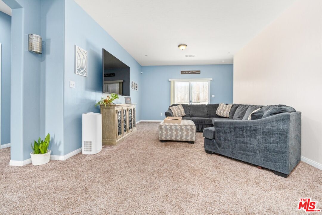 3605 Balvicar Drive Bakersfield, CA 93306 - Photo 20 of 36