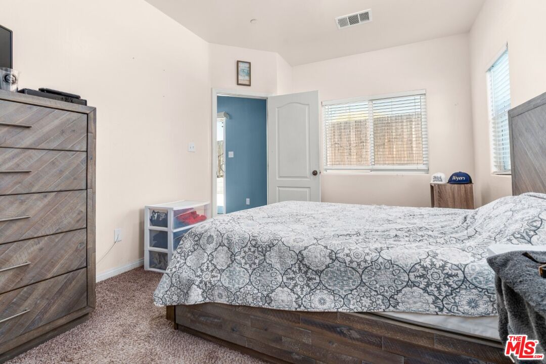 3605 Balvicar Drive Bakersfield, CA 93306 - Photo 26 of 36