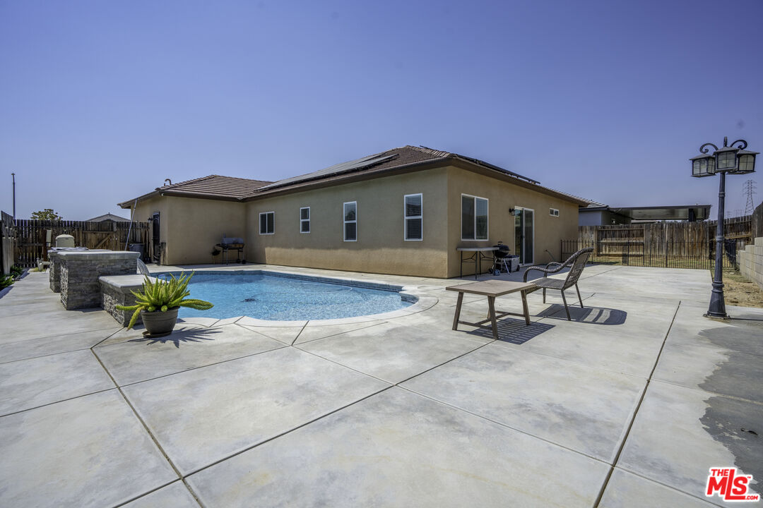 3605 Balvicar Drive Bakersfield, CA 93306 - Photo 34 of 36