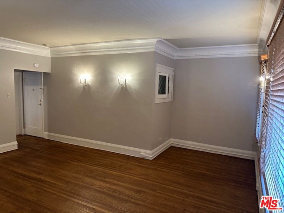 1025 Locust Avenue, Unit 2 Long Beach, CA 90813 - Photo 11 of 58