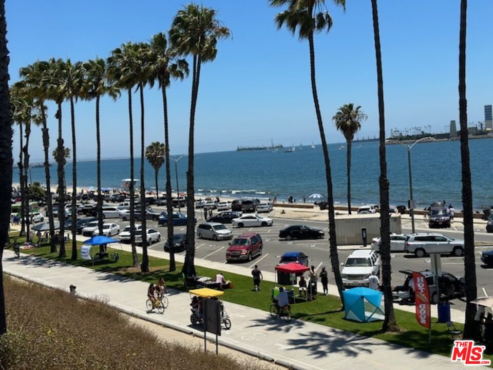 1025 Locust Avenue, Unit 2 Long Beach, CA 90813 - Photo 22 of 58