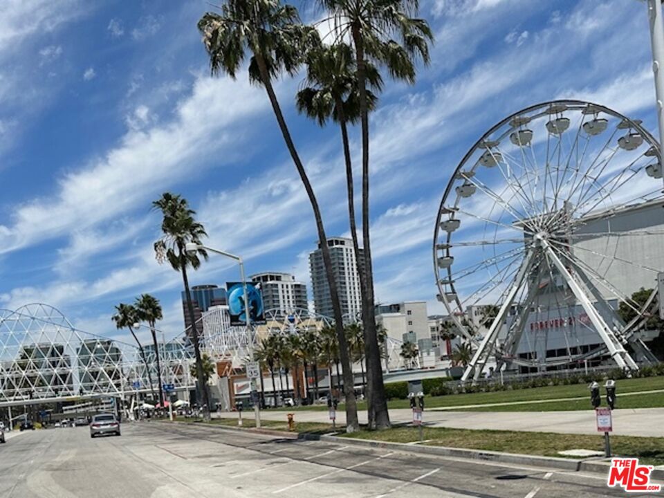 1025 Locust Avenue, Unit 2 Long Beach, CA 90813 - Photo 41 of 58