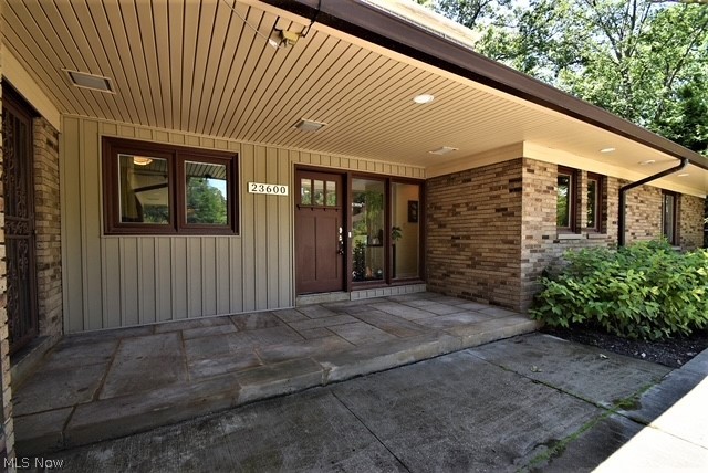 23600 Hazelmere Road Shaker Heights, OH 44122 - Photo 2 of 31 Gallery Image 2