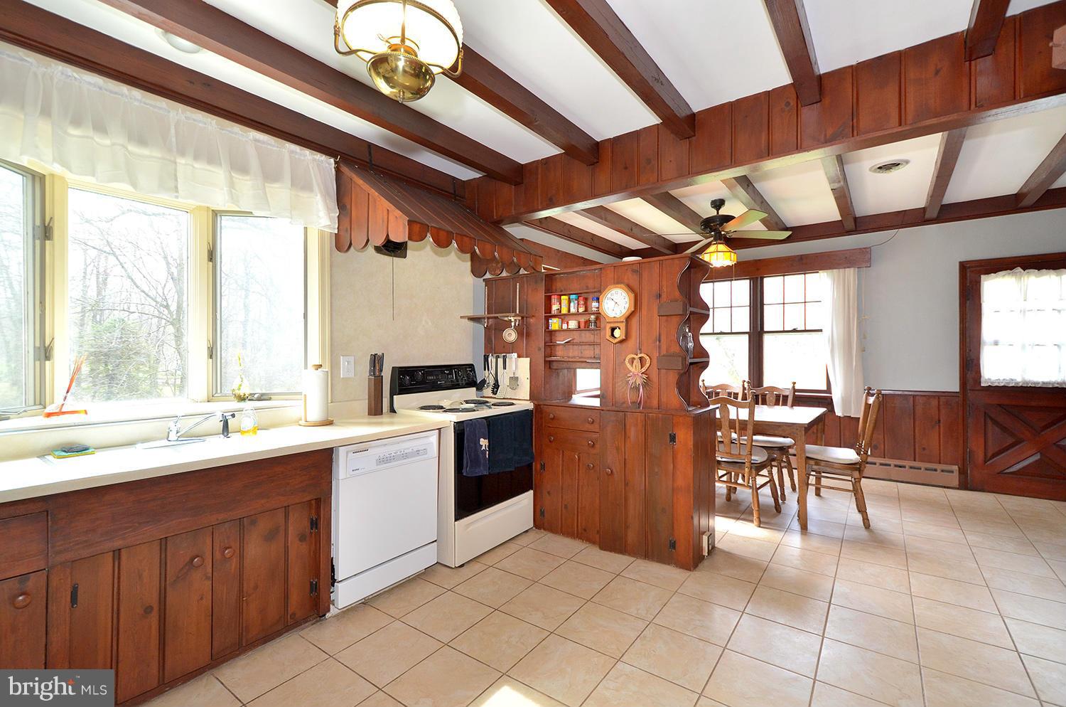 16211 Old Orchard Road Ashton, MD 20861 - Photo 14 of 30 Kitchen