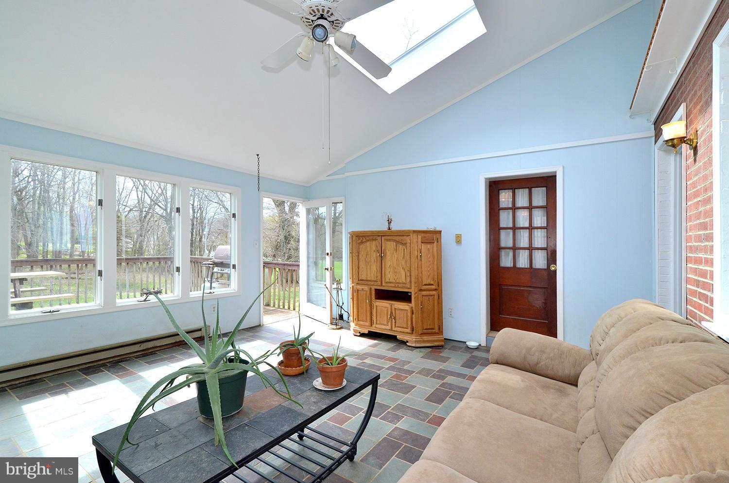 16211 Old Orchard Road Ashton, MD 20861 - Photo 16 of 30 Interior (General)