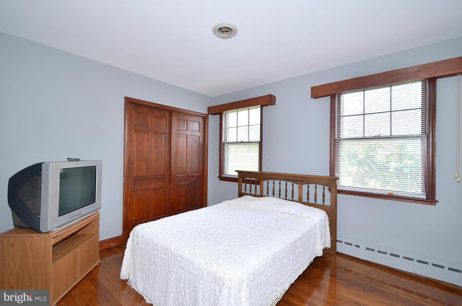 16211 Old Orchard Road Ashton, MD 20861 - Photo 22 of 30 Bedroom