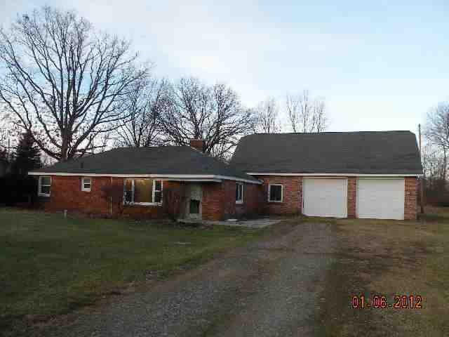 1190 Cook Road Owosso, MI 48867 - Photo 1 of 8 31085883.JPG