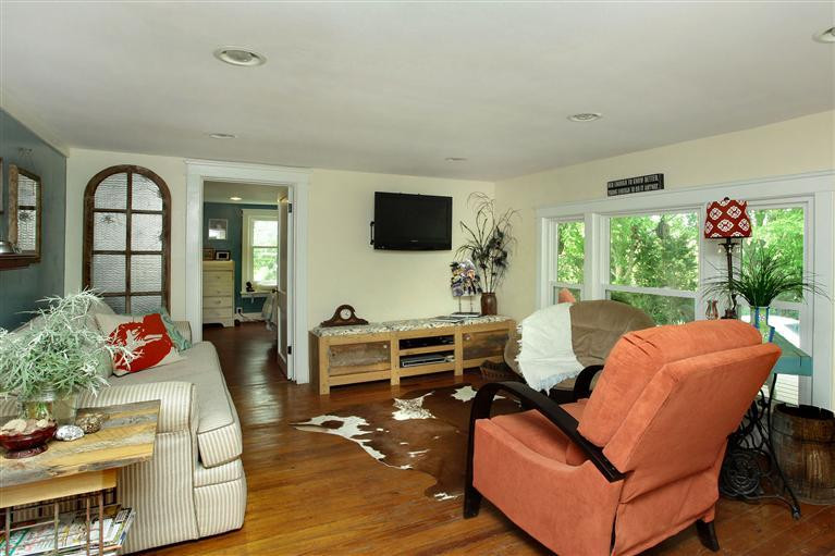 2224 Taylor Ridge Road Nicholasville, KY 40356 - Photo 4 of 37 Great Room-Master Bedroom through that d