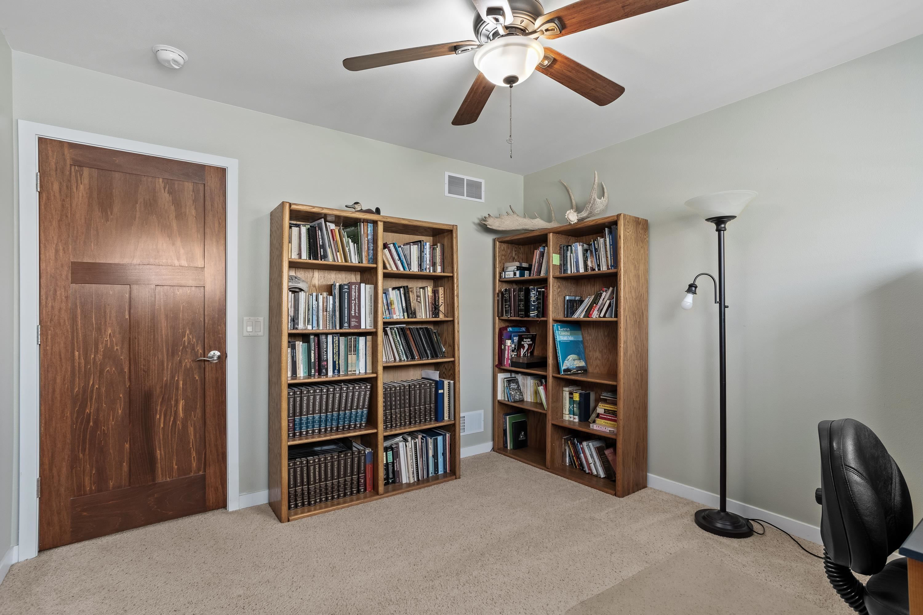 4237 Cortland Court Windsor, WI 53598 - Photo 19 of 34