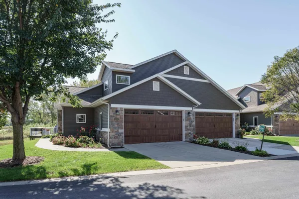 $419,900 | 4237 Cortland Court, Windsor, WI 53598