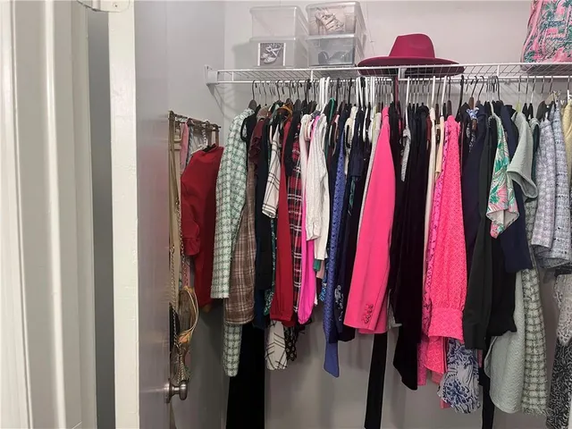 $200,000 | 3655 Habersham Road Northeast, Unit B 352, Atlanta, GA 30305