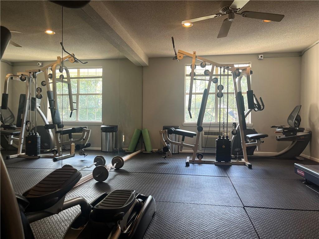 3655 Habersham Road Northeast, Unit B 352 Atlanta, GA 30305 - Photo 32 of 36