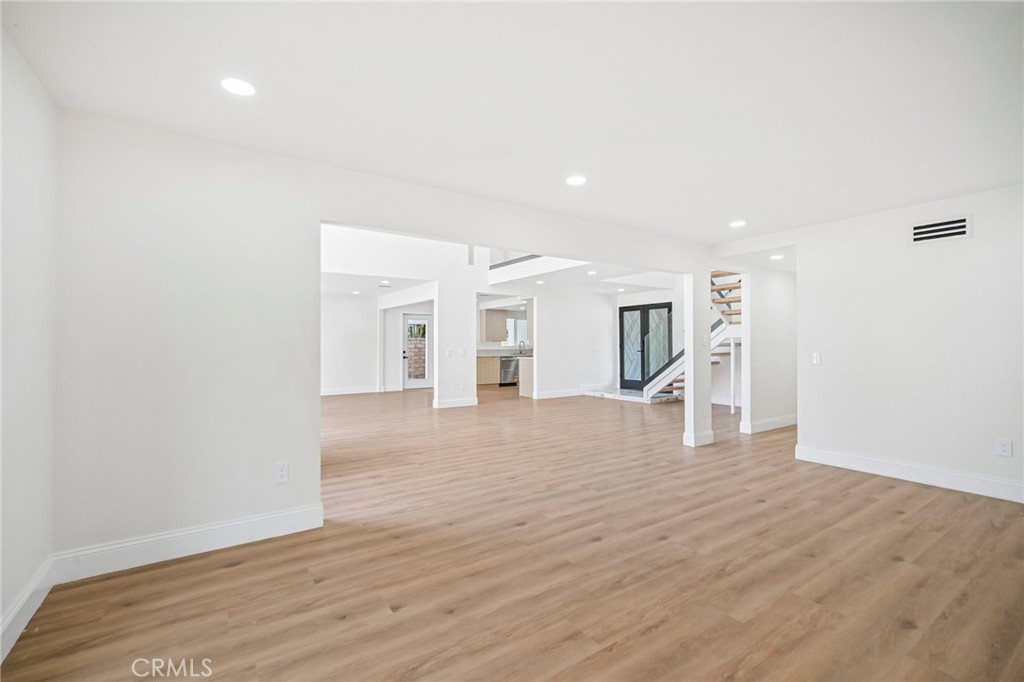 19259 Ludlow Street Porter Ranch, CA 91326 - Photo 10 of 71 Gallery Image 10