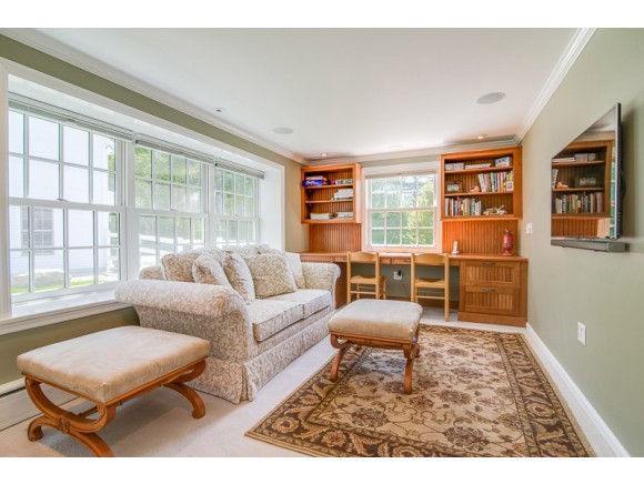 144 Beech Street Manchester, VT 05255 - Photo 7 of 27 Gallery Image 7