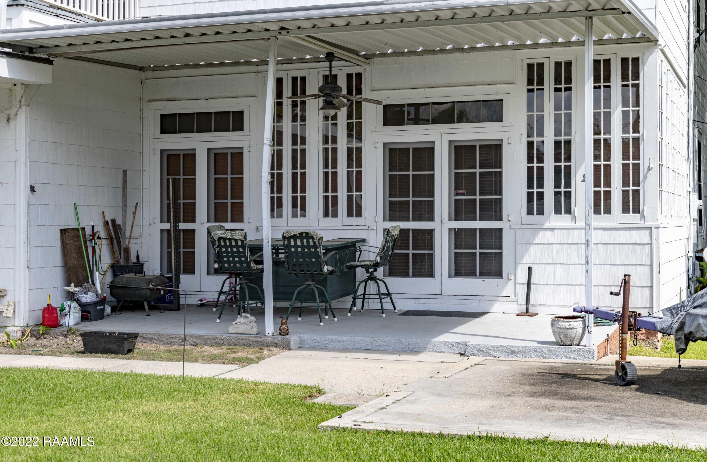504 East Main Street New Iberia, LA 70560 - Photo 18 of 43 Patio 1