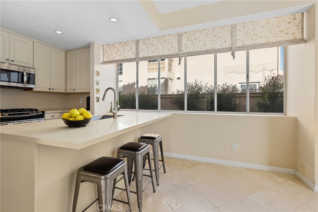 2 Bormes Irvine, CA 92614 - Photo 17 of 69