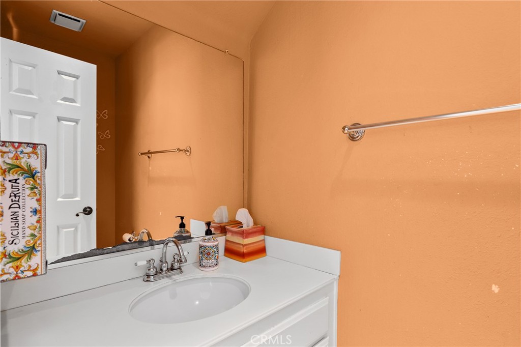 2 Bormes Irvine, CA 92614 - Photo 21 of 69