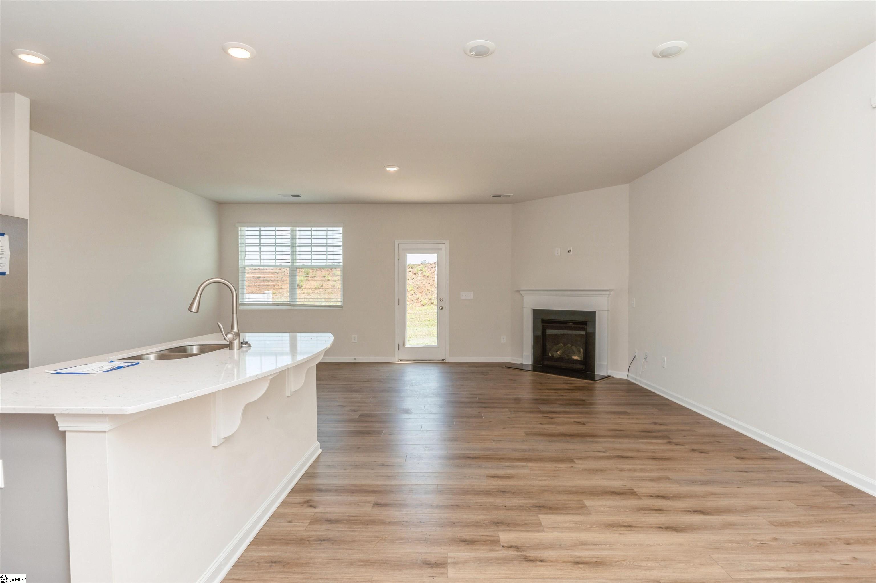 324 East Compass Way Easley, SC 29640 - Photo 15 of 31 Gallery Image 15