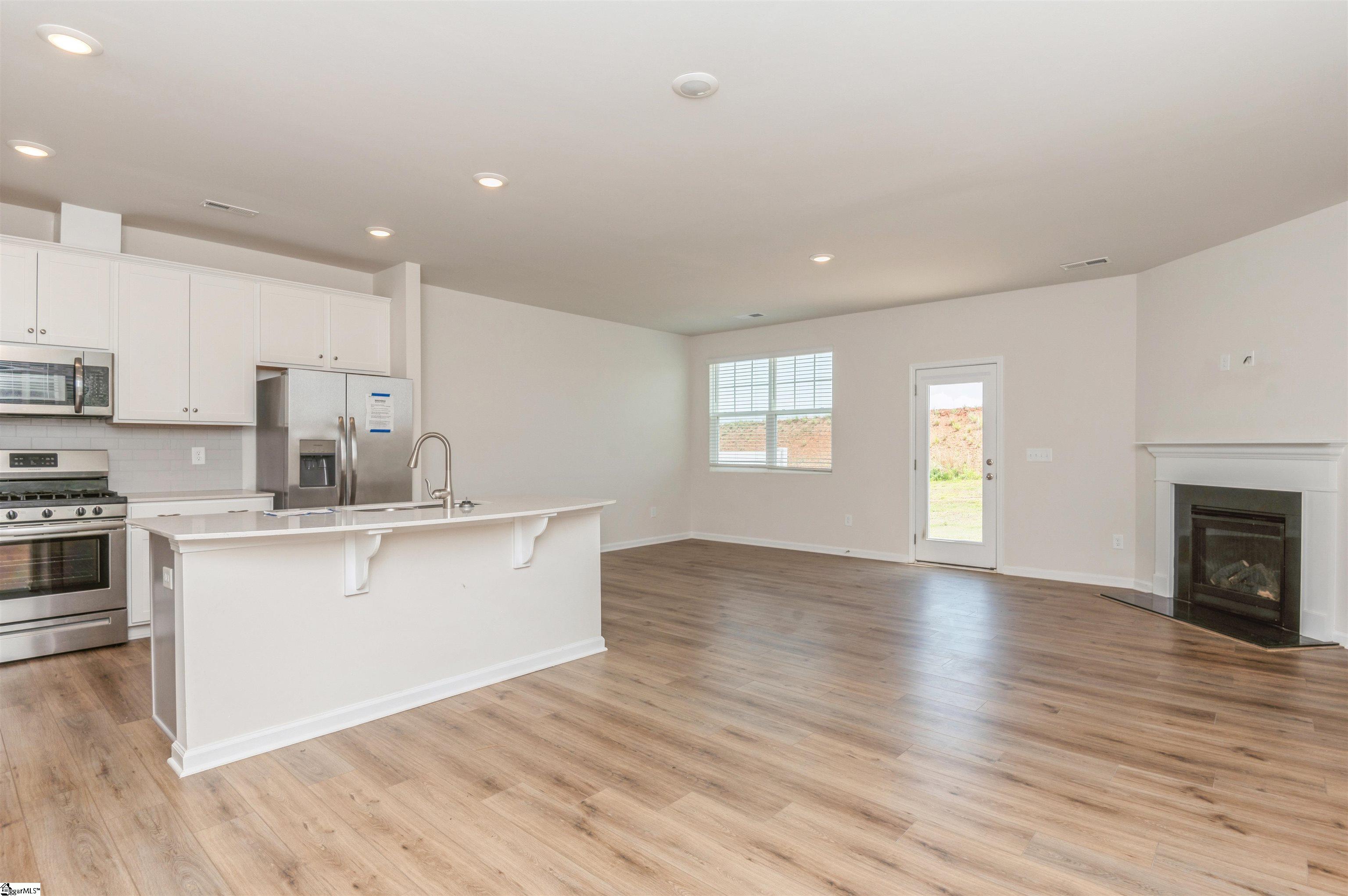 324 East Compass Way Easley, SC 29640 - Photo 16 of 31 Gallery Image 16