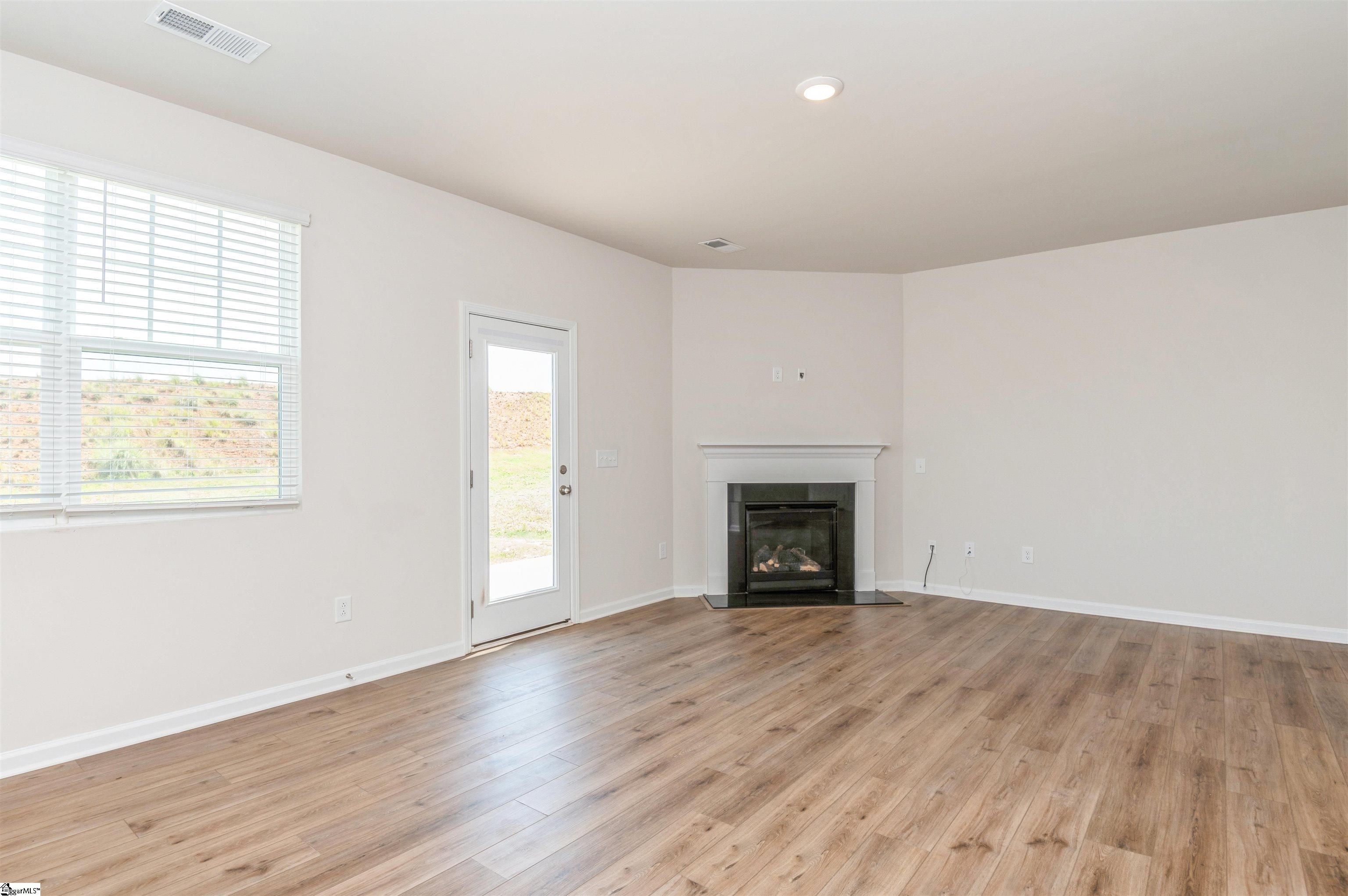 324 East Compass Way Easley, SC 29640 - Photo 19 of 31 Gallery Image 19