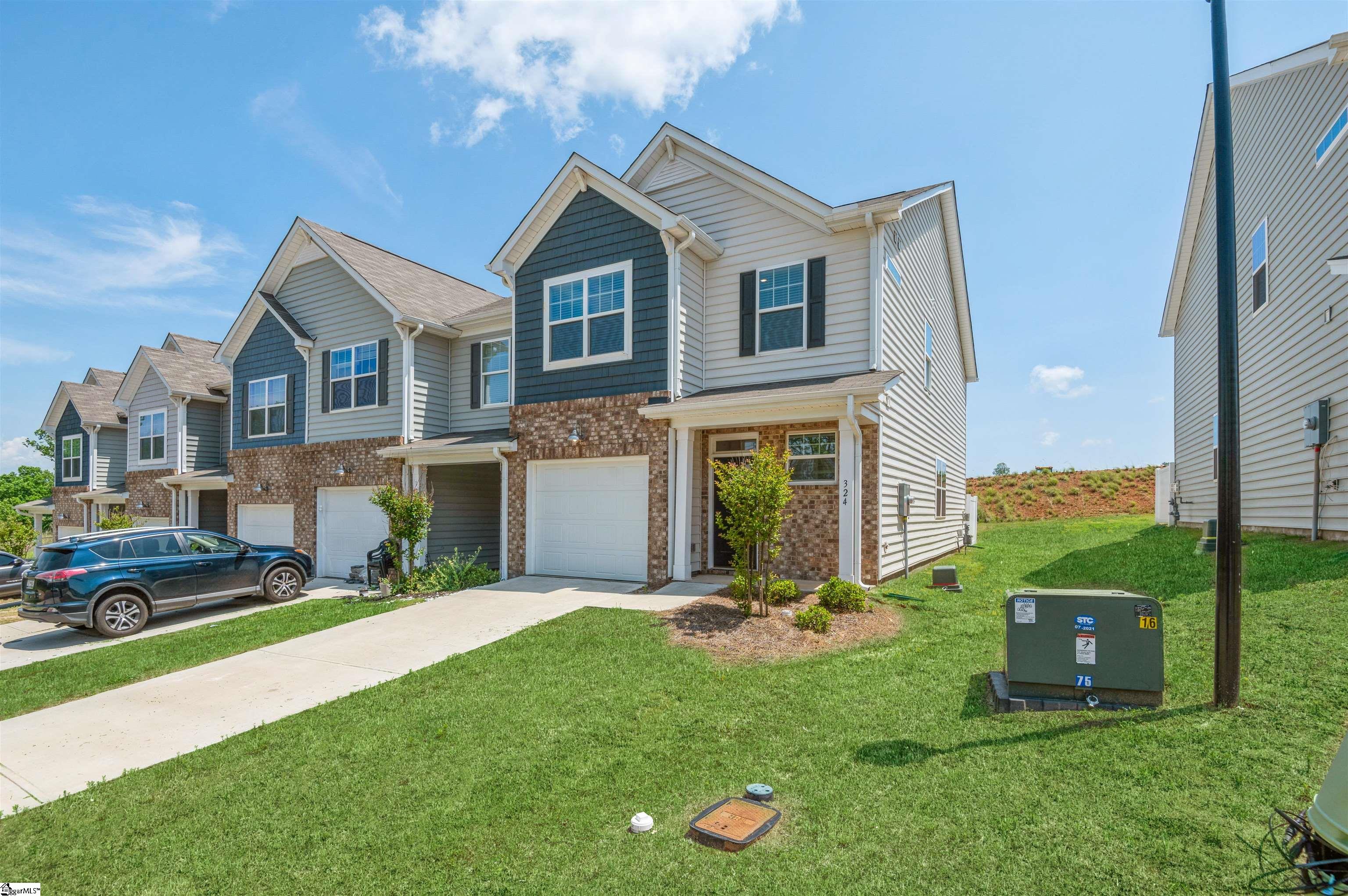 324 East Compass Way Easley, SC 29640 - Photo 2 of 31 Gallery Image 2