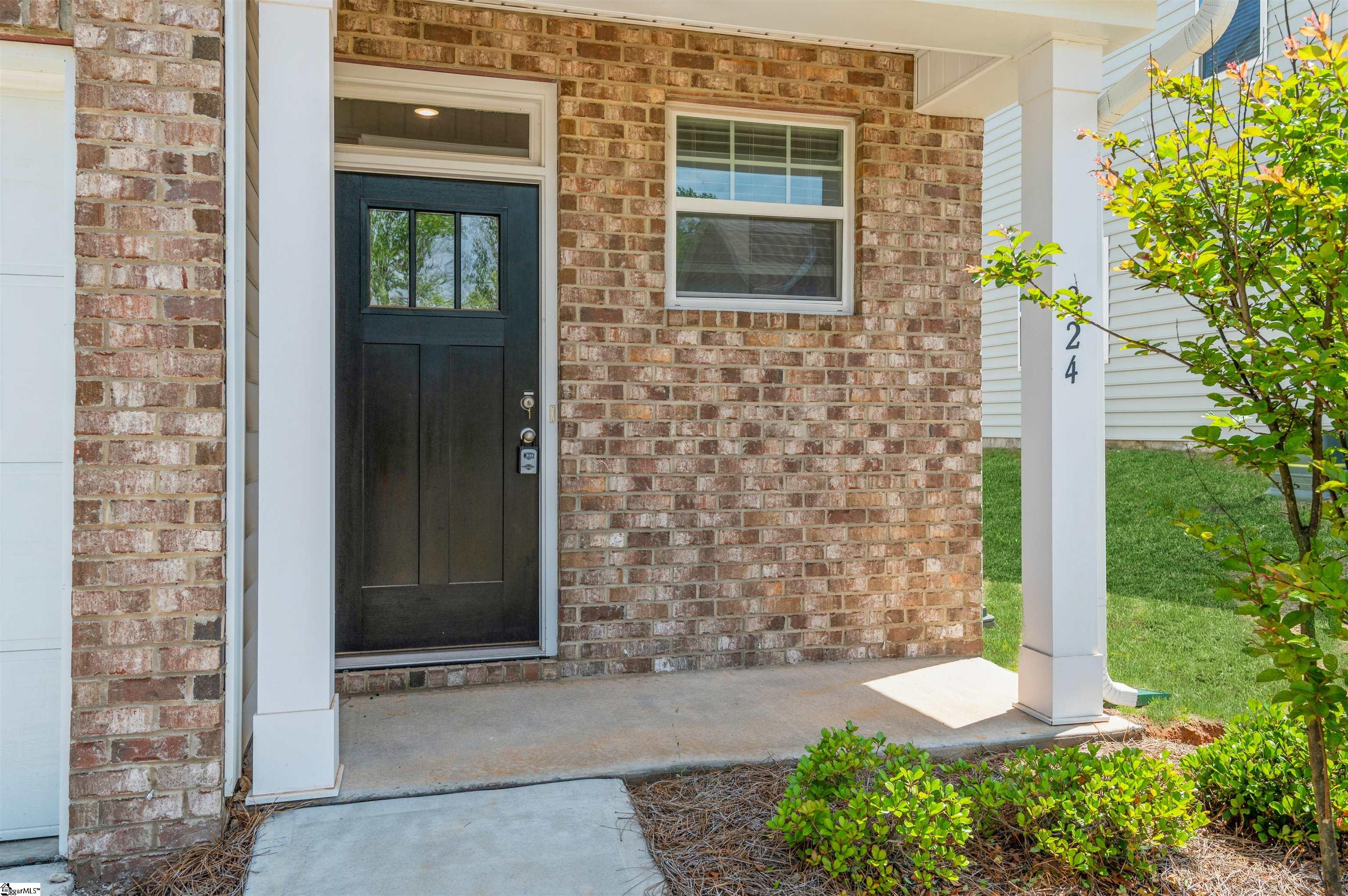 324 East Compass Way Easley, SC 29640 - Photo 3 of 31 Gallery Image 3