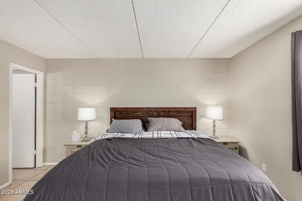 $348,500 | 4201 East Camelback Road, Unit 15, Phoenix, AZ 85018