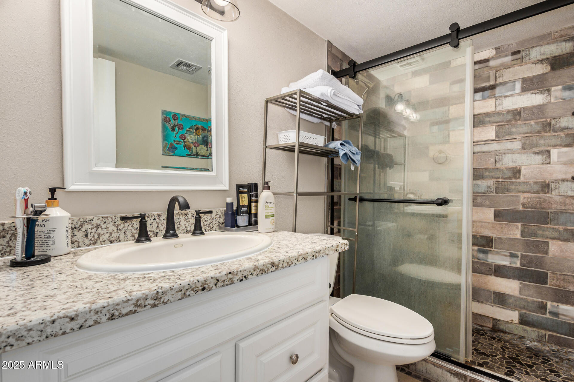 4201 East Camelback Road, Unit 15 Phoenix, AZ 85018 - Photo 16 of 32 16 - Camelback