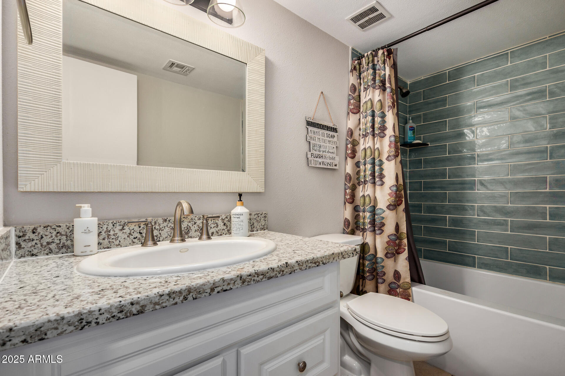4201 East Camelback Road, Unit 15 Phoenix, AZ 85018 - Photo 21 of 32 21 - Camelback