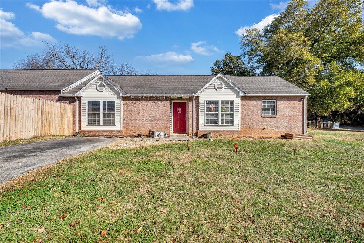 1631 Midland Road Salem, VA 24153 - Photo 24 of 26 24-MIB05596