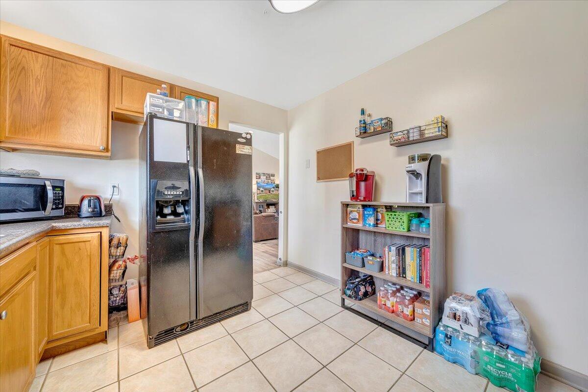 1631 Midland Road Salem, VA 24153 - Photo 8 of 26 08-MIB05569