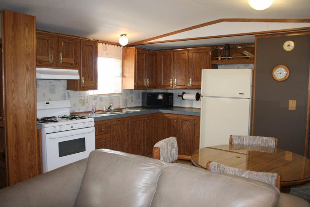 6185 Roberts Road Mecosta, MI 49332 - Photo 4 of 16 4 Kitchen