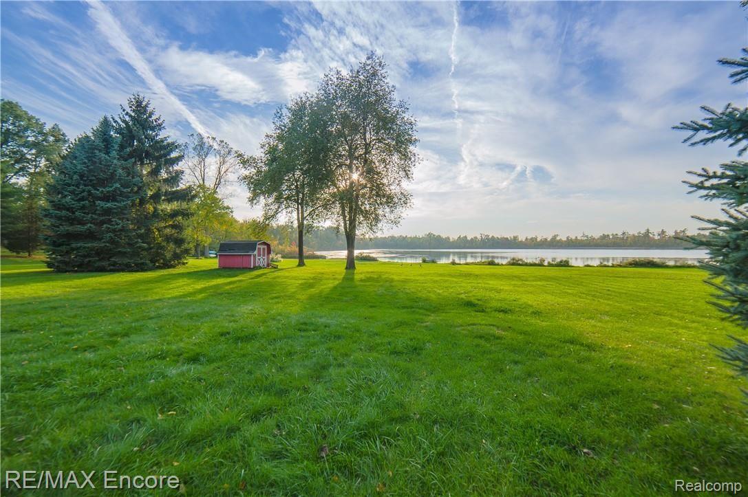 4142 Rohr Road Lake Orion, MI 48359 - Photo 42 of 55 4142 Rohr-42.jpg
