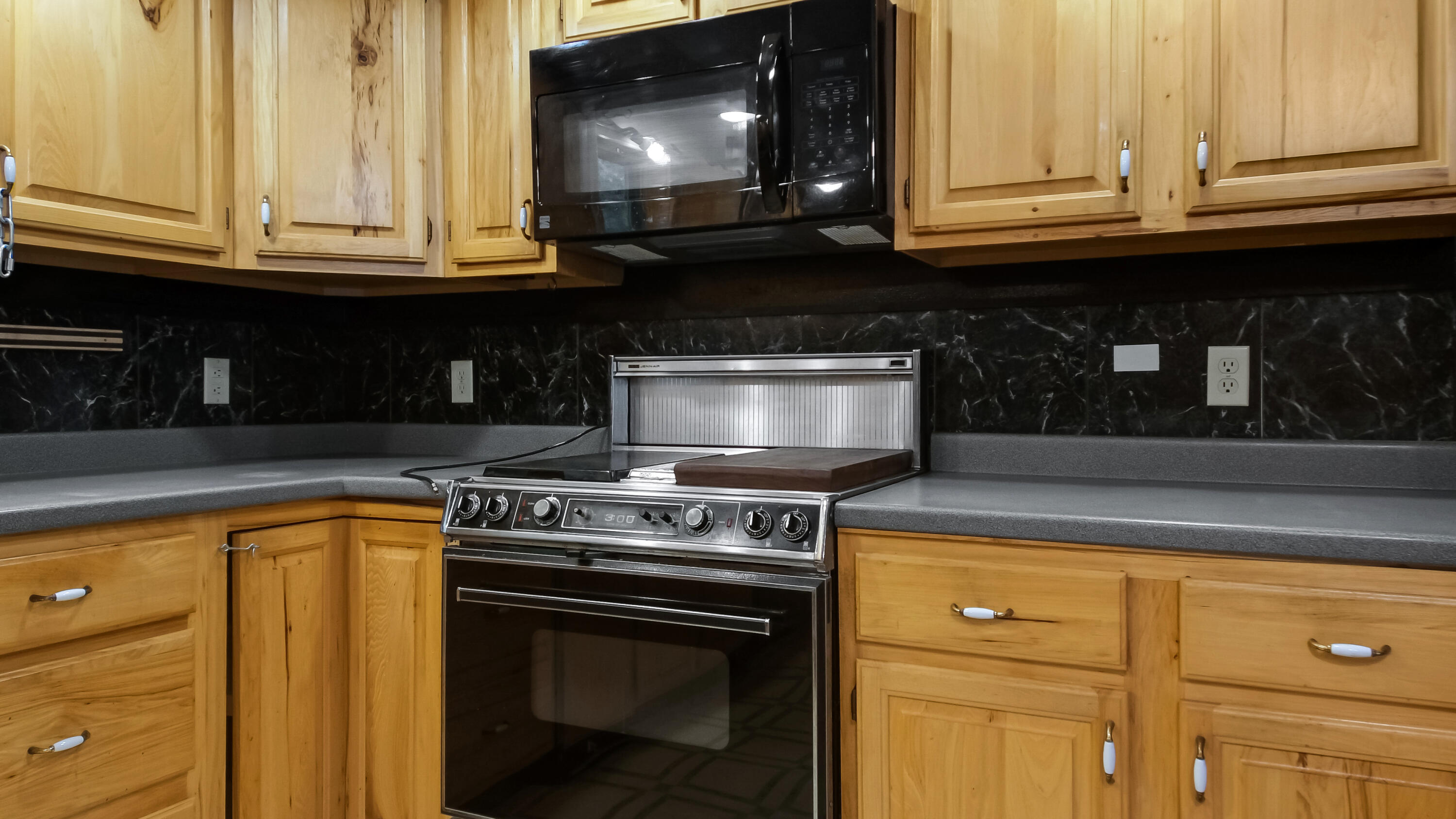110 Peninsula Drive Rome, ME 04963 - Photo 11 of 65 57_DJI_0532_DxO