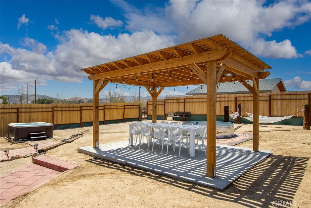 64975 Sun Oro Road Joshua Tree, CA 92252 - Photo 40 of 52 a view of a roof deck