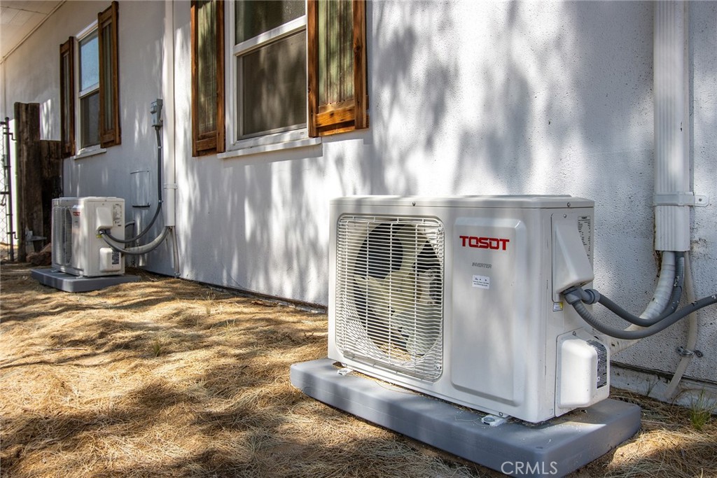 64975 Sun Oro Road Joshua Tree, CA 92252 - Photo 46 of 52 a backyard of a house