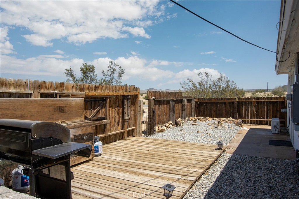 64975 Sun Oro Road Joshua Tree, CA 92252 - Photo 47 of 52 a view of a terrace with sitting area