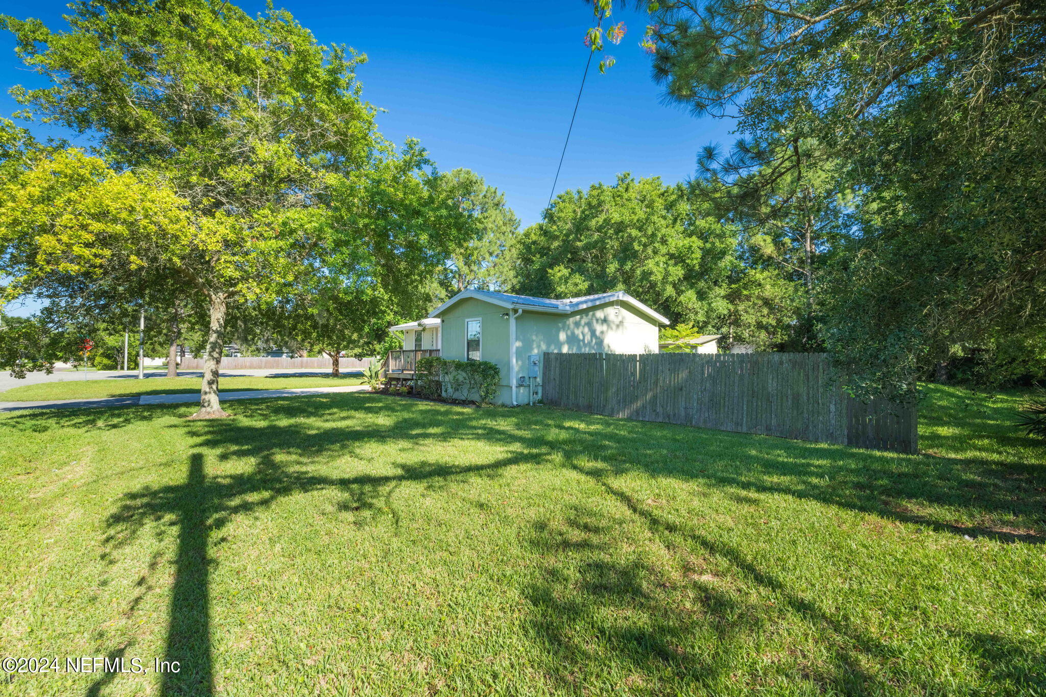 13548 Chauny Road Jacksonville, FL 32246 - Photo 33 of 55 a view of backyard with green space