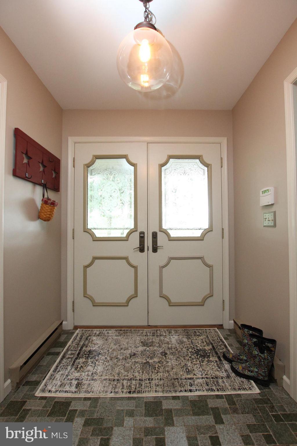 26558 Kaye Road Laurel, DE 19956 - Photo 6 of 43 Foyer