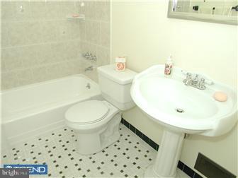 234 George Dye Road Hamilton Square, NJ 08690 - Photo 10 of 12 Gallery Image 10