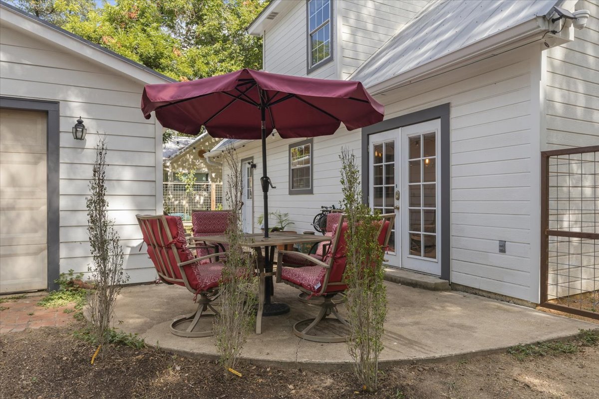 904 Spring Street Bastrop, TX 78602 - Photo 31 of 40