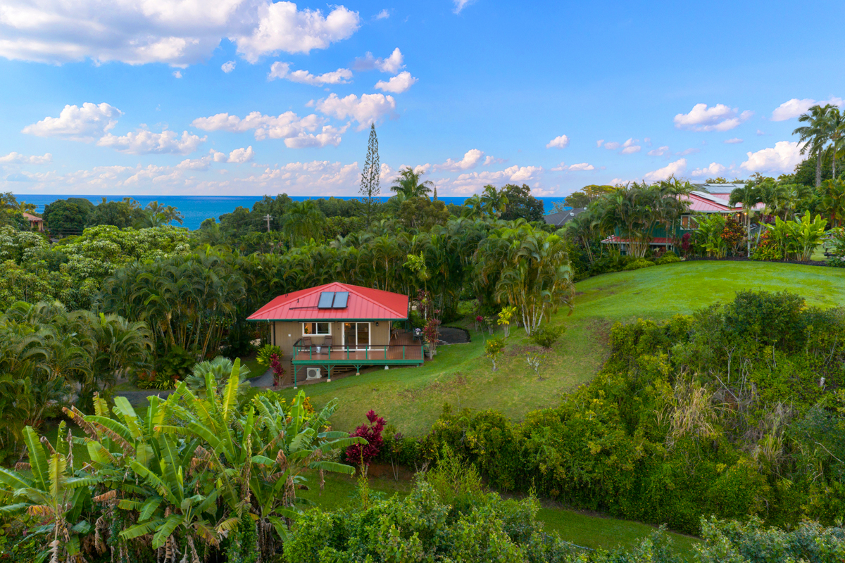 3275 Kalihiwai Road, Unit A & B Princeville, HI 96722 - Photo 25 of 30 a view of a garden with an outdoor space