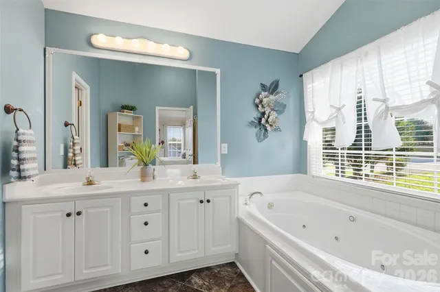 $449,900 | 2712 25th Street Northeast, Hickory, NC 28601