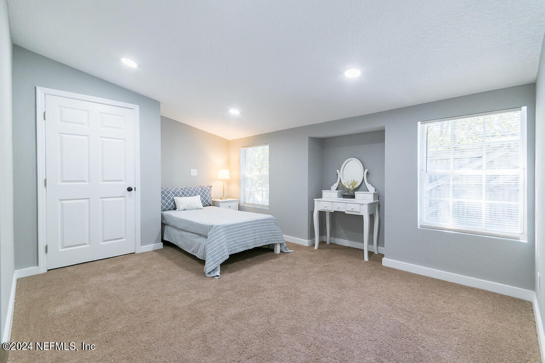3924 Peter Rabbit Drive Jacksonville, FL 32210 - Photo 20 of 34 020