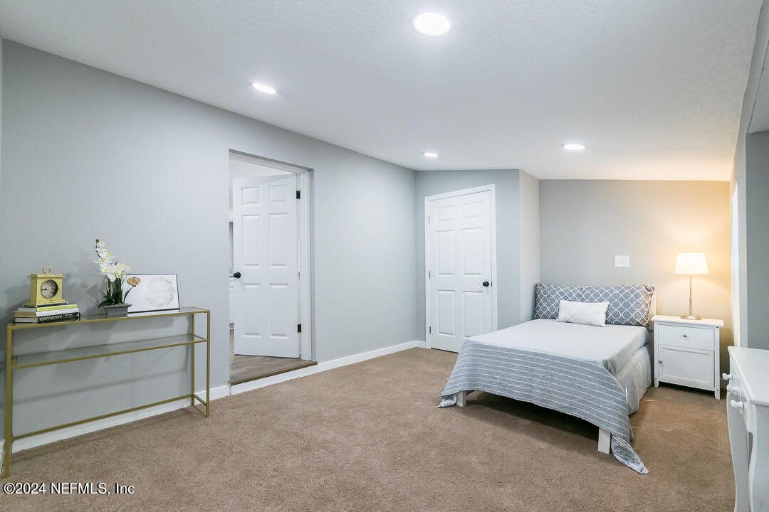 3924 Peter Rabbit Drive Jacksonville, FL 32210 - Photo 21 of 34 021