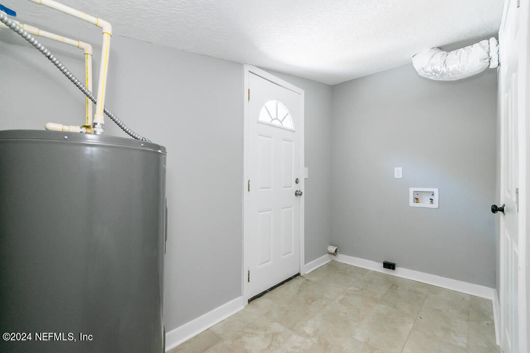 3924 Peter Rabbit Drive Jacksonville, FL 32210 - Photo 26 of 34 026